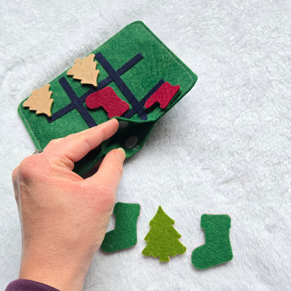 Christmas Tic Tac Toe On The Go
