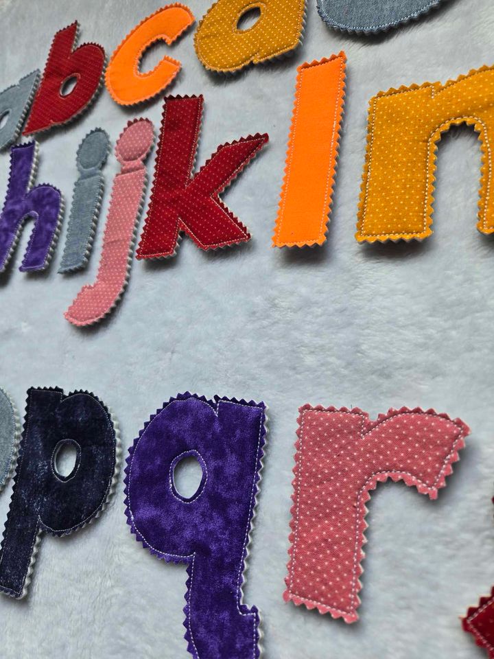 Matching Vowels Rainbow Lower Case Alphabet Set